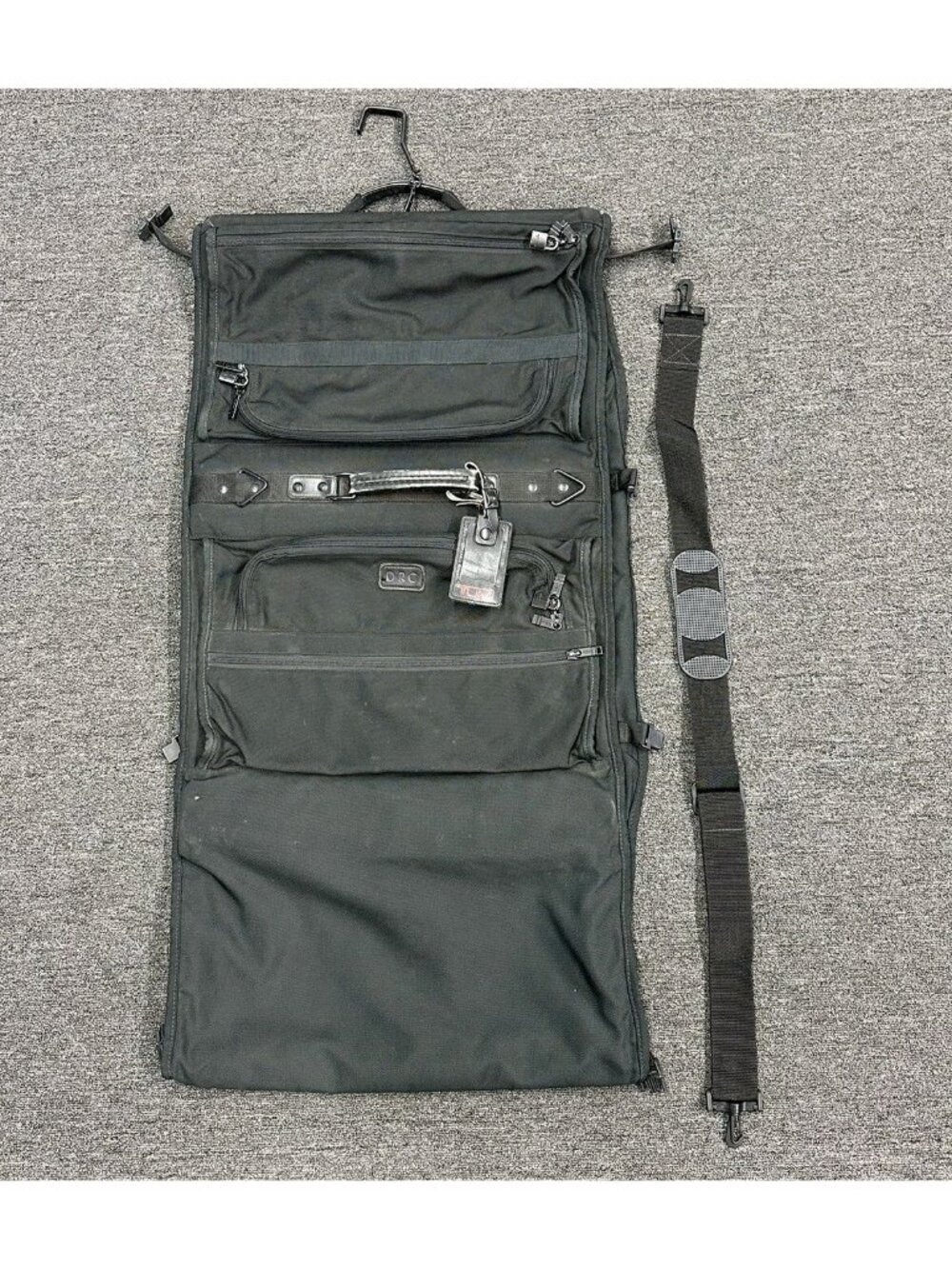 TUMI Black Nylon Bi-Fold Suit/Dress Weekend Garment Bag with Shoulder Strap